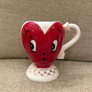 Johanna Parker Valentines Day Carnival Cottage White Mug Heart Design Brand New